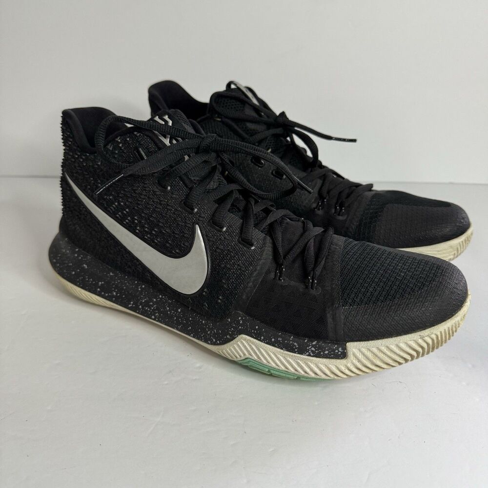 Size 11 Nike Kyrie 3 Black Ice 852395-018 Black White Mens